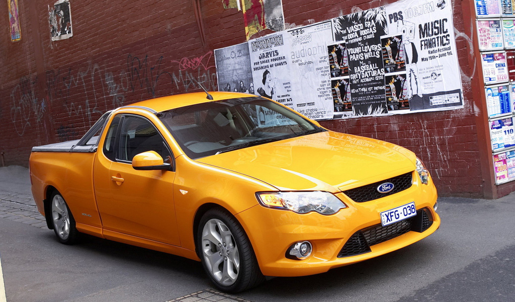 Тюнингованый Форд Фалкон