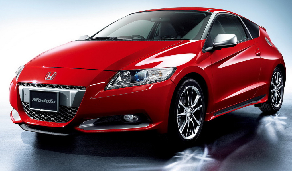 Honda CR-Z в красном