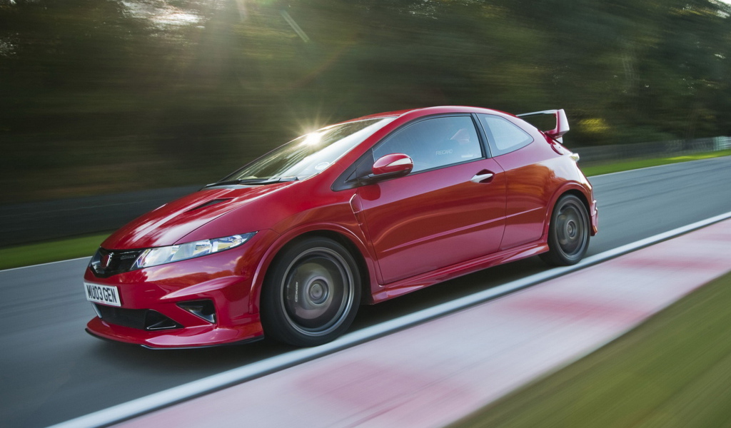 Honda Civic Type-R движение в радость