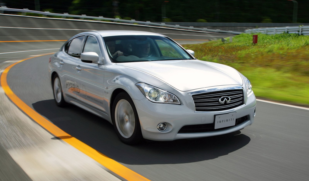 Infiniti-M35h