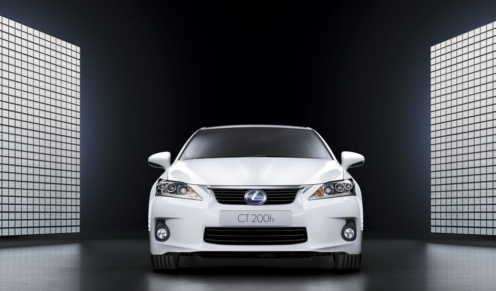 Лекcус СТ 200