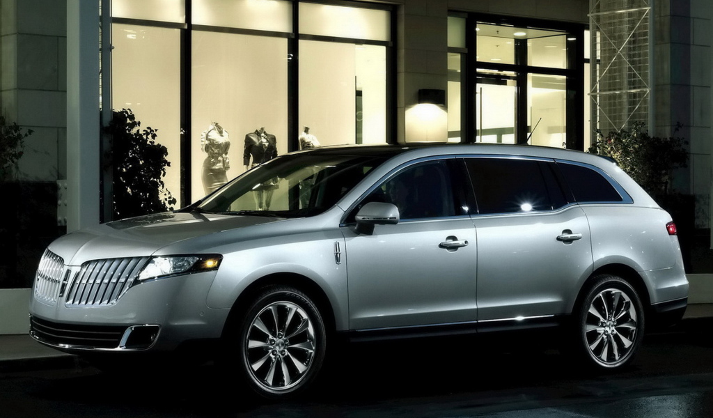 Новый Линкольн МКТ