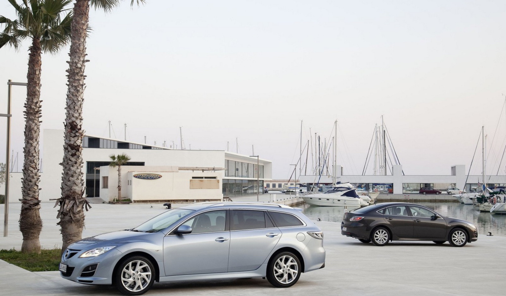 Стремительная Мазда 6 универсал