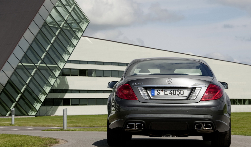 Мерседес Бенц CLS63 AMG