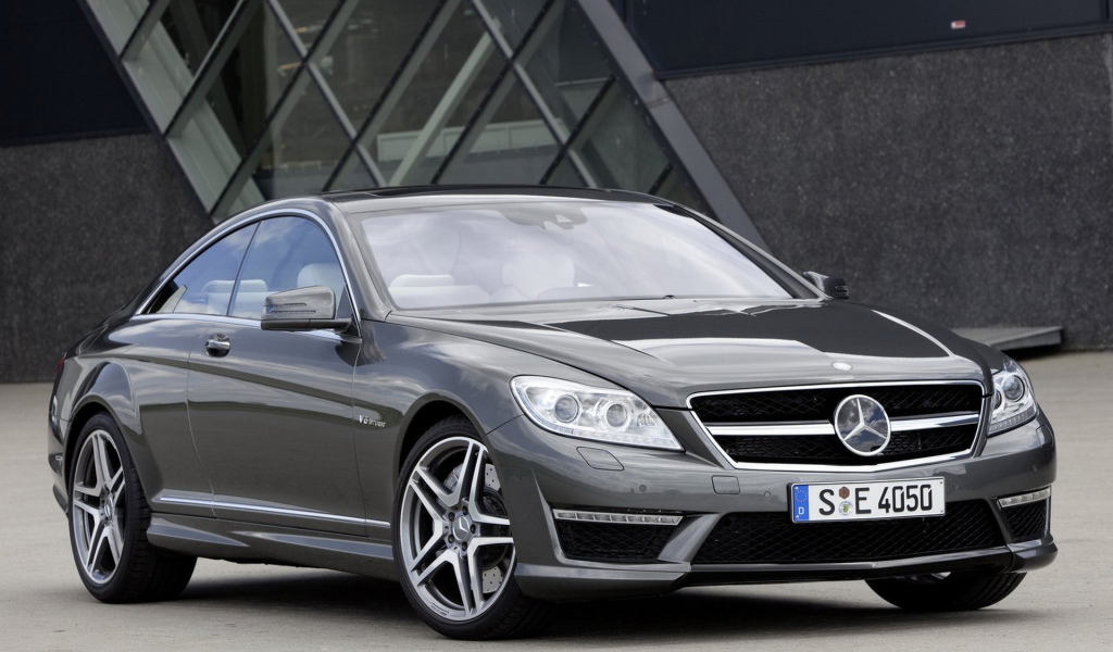 Мерседес Бенц CL63 AMG 2011