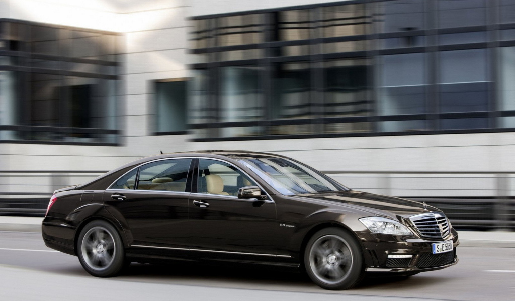 Мерседес Бенц S63 AMG 2011