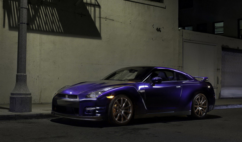 2011 Ниссан GT-R