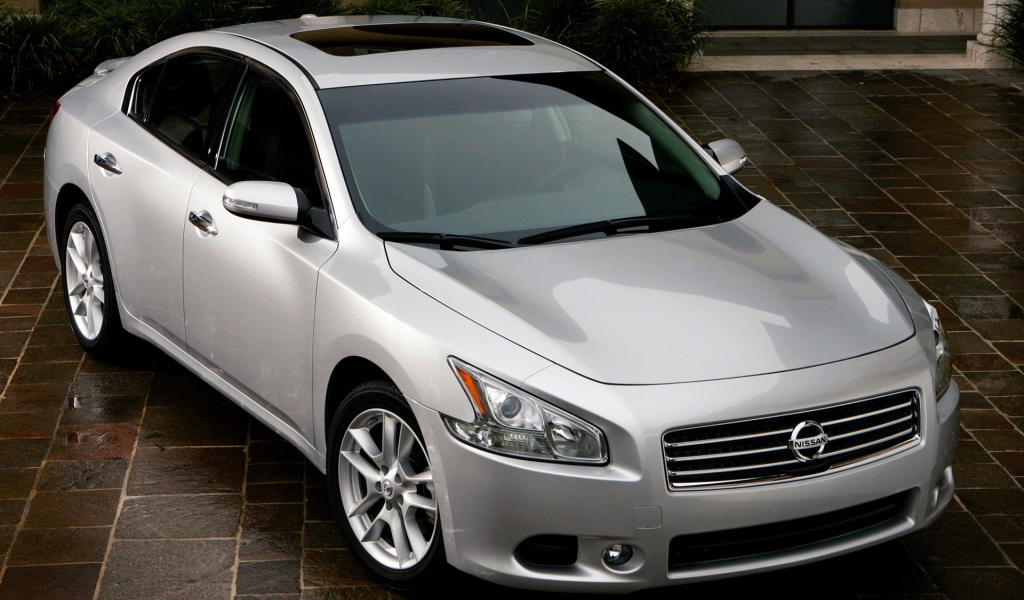 Ниссан Максима