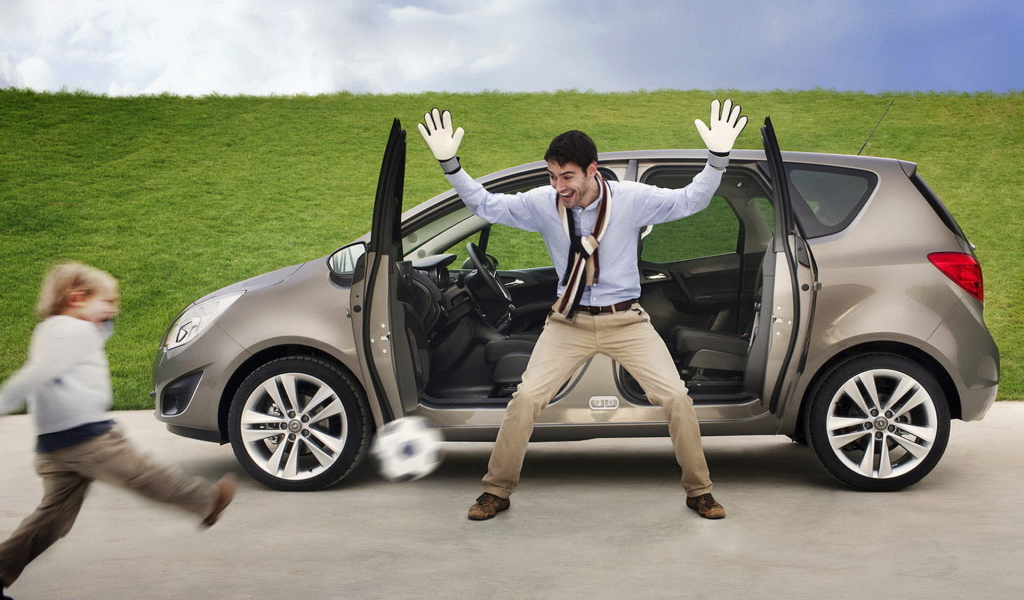 Opel Meriva в духе футбола