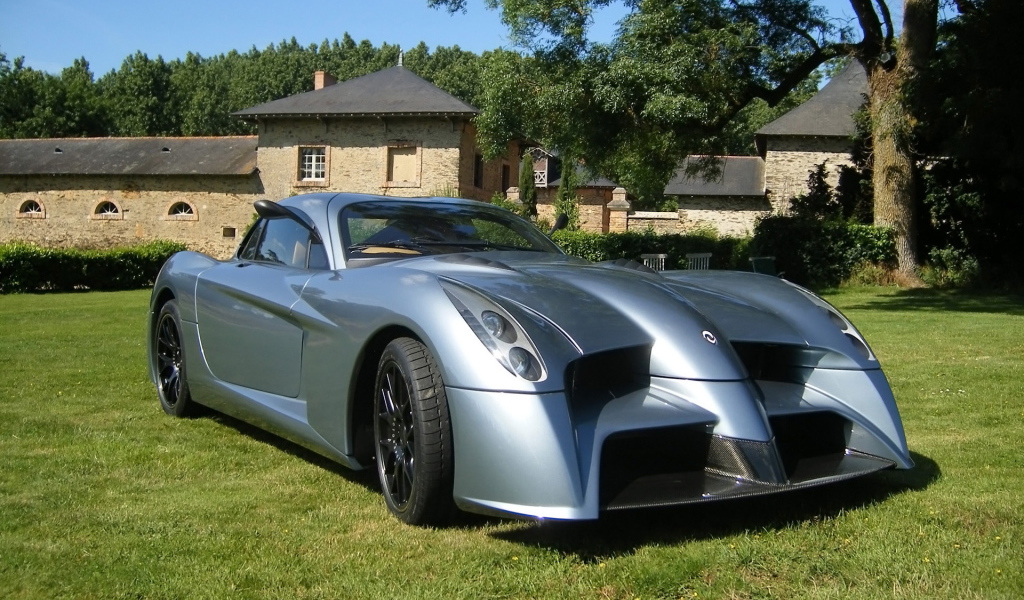 600-сильное купе Panoz-Abruzzi