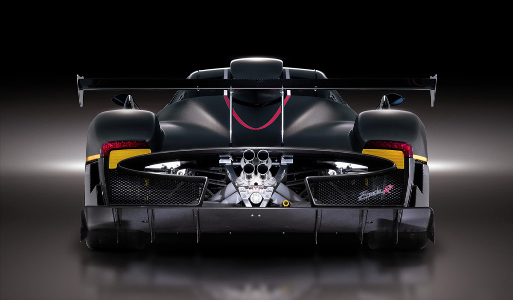 Спортивный болид