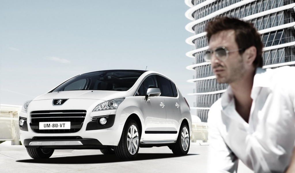 Peugeot-3008 HYbrid 2012