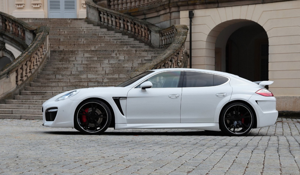 Порше Панамера 2011