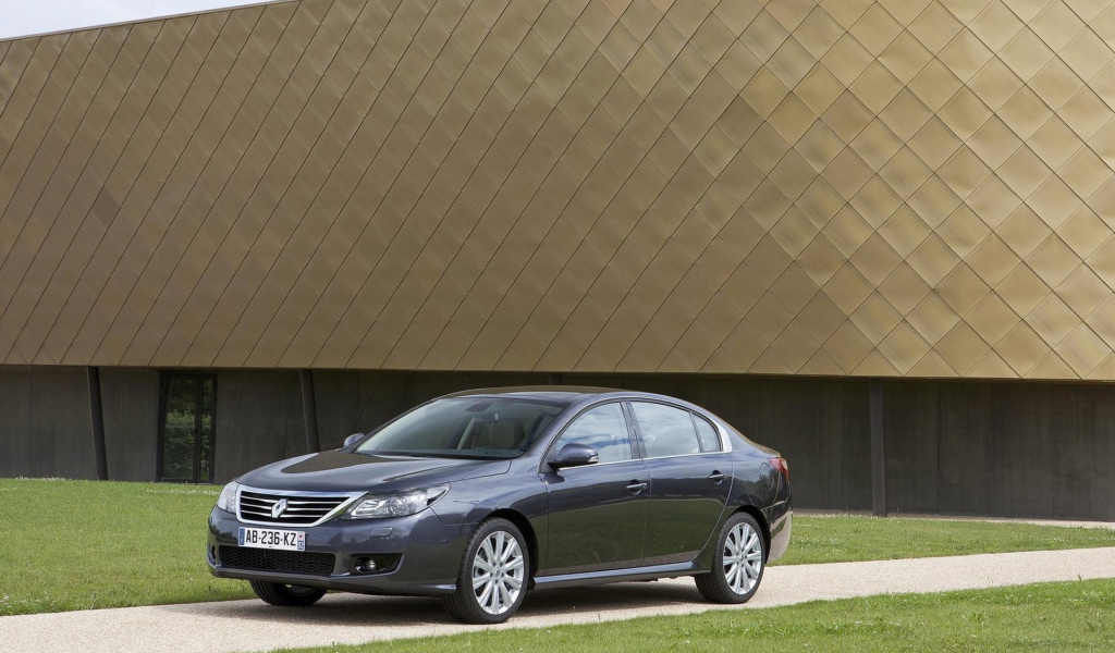 New Renault-Latitude