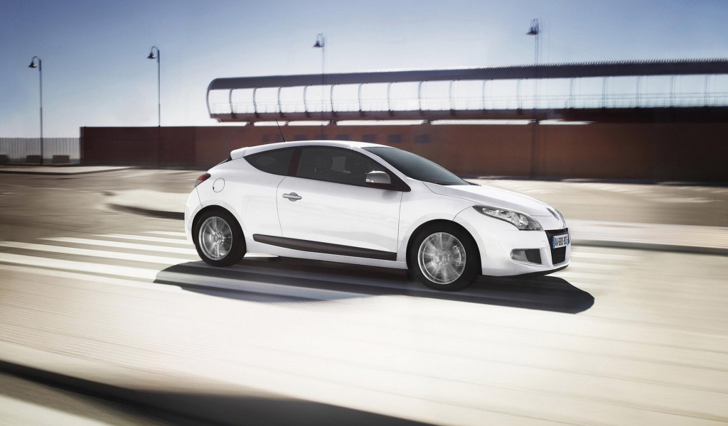 Renault-Megane Coupe GT Line