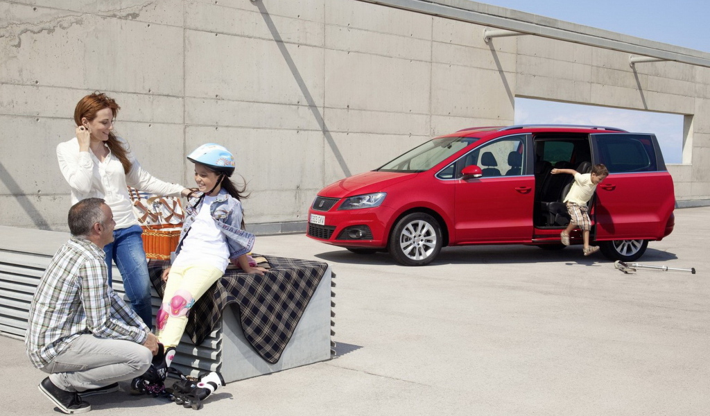 Семейный Сиат Альхамбра