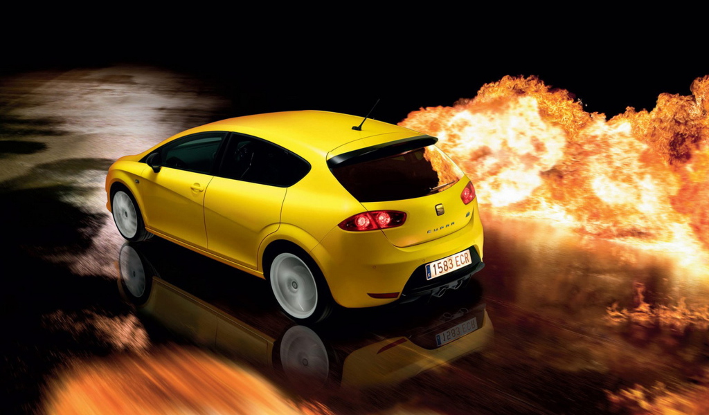 Сиат Леон Купра в желтом кузове