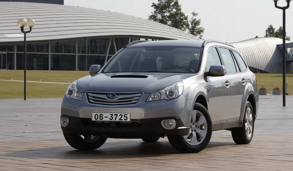 Обновленный Субару Оутбек