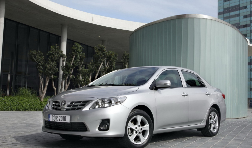 Тойота Королла