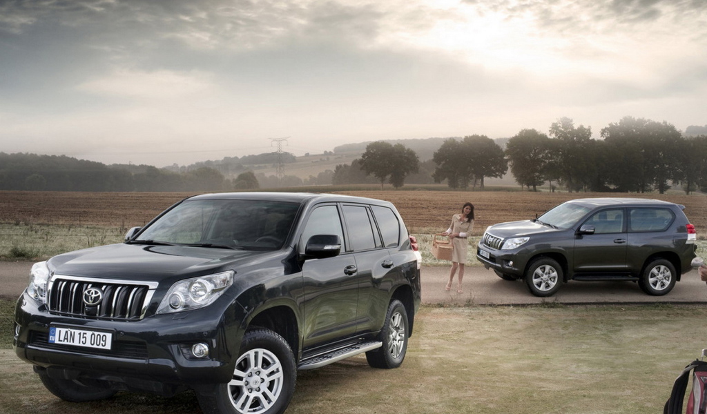 Тойота Лэнд Крузер на прогулке