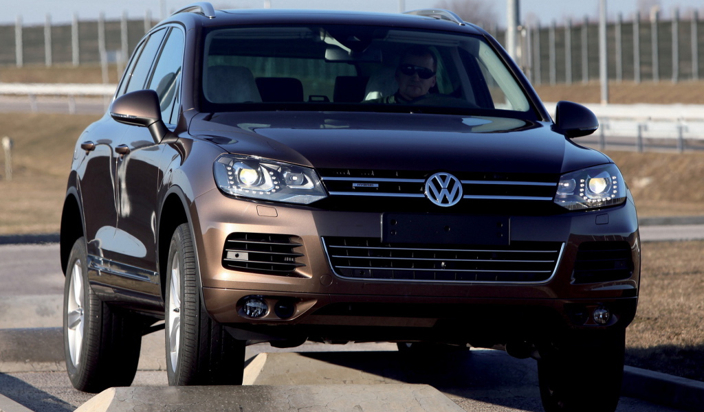 Волксваген Туарег Гибрид