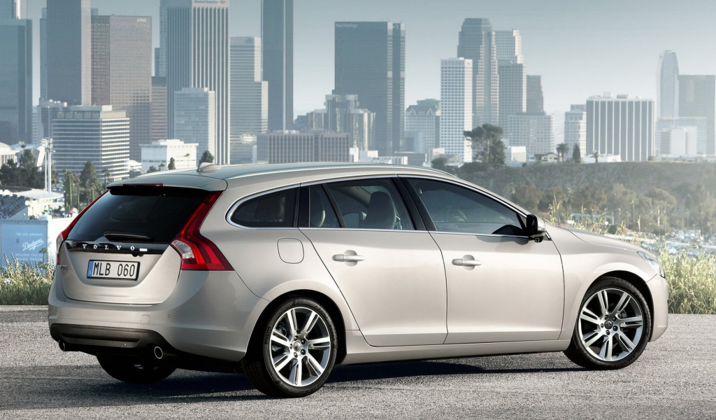 Вольво В60 - житель города