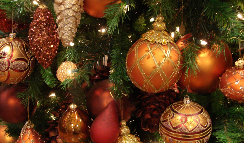 Красивая елка на Рождество