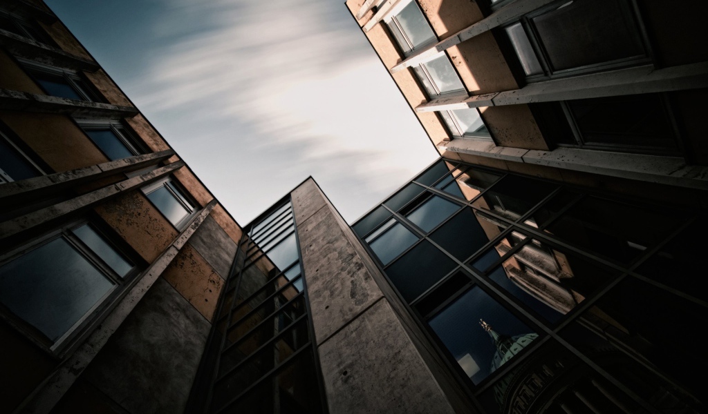 Городской двор