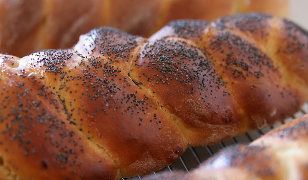 Хрустящий батон с маком