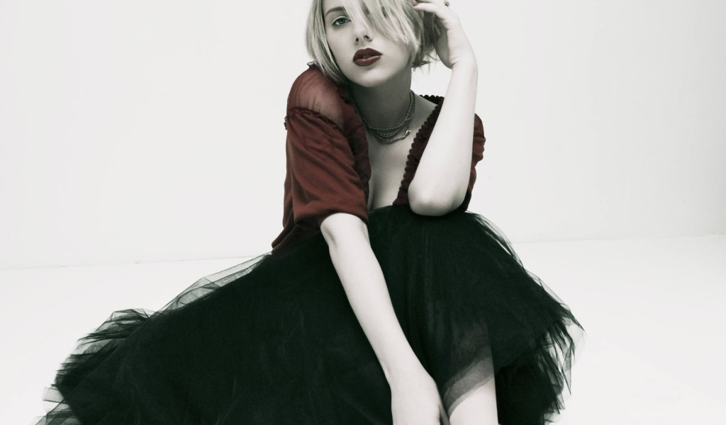 Скарлет Йохансон в платье