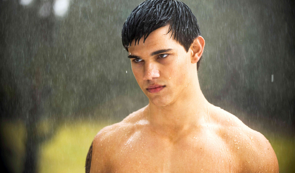 Tейлор Лотнер