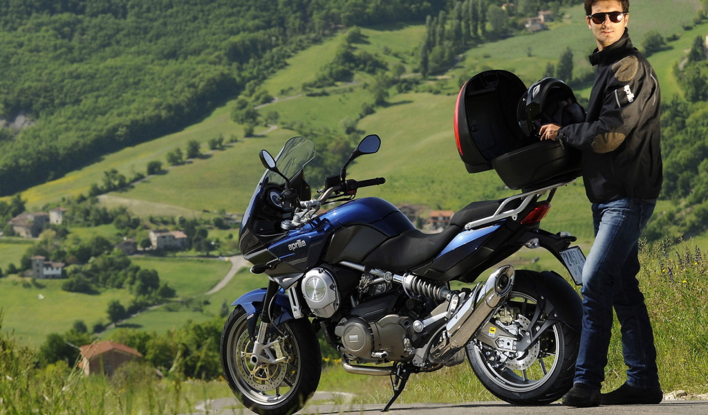 Априлиа НАНА на склоне