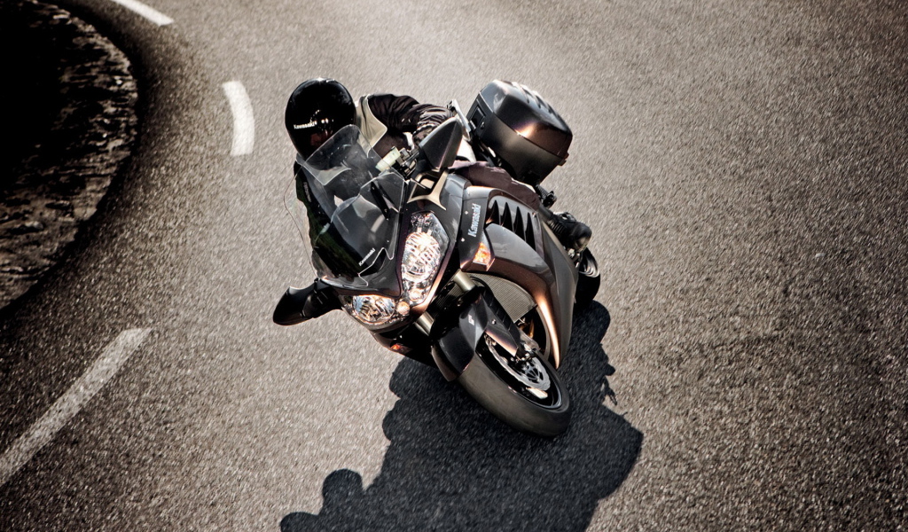 Кавасаки 1400GTR