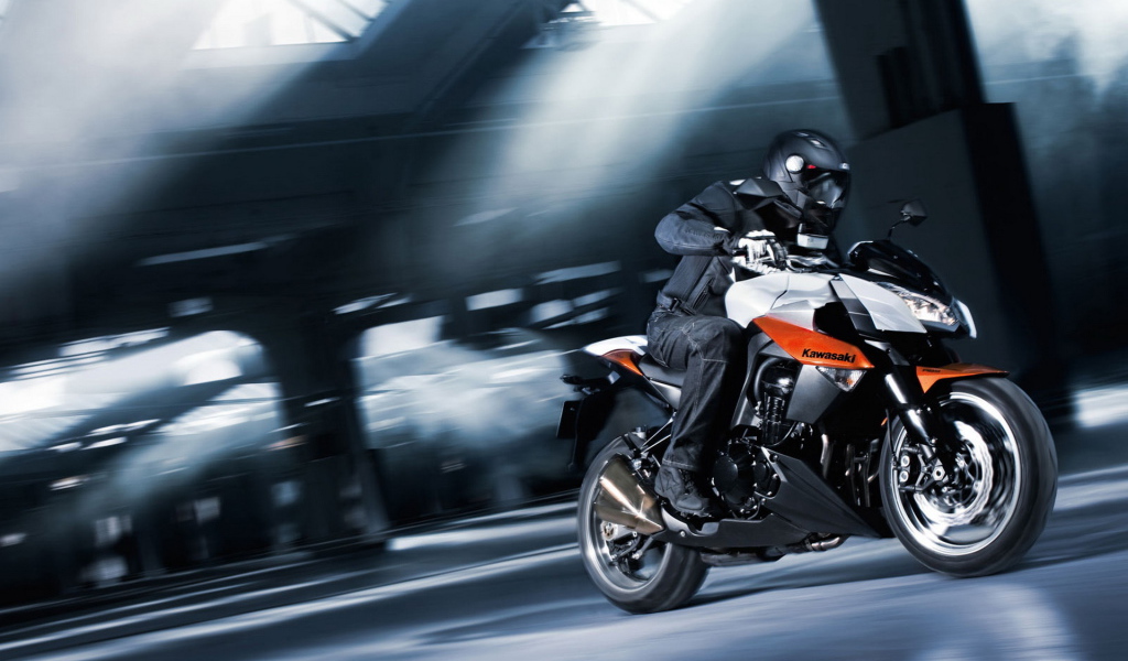 Кавасаки Z 1000