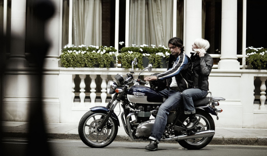 Совершенство классики в Триумф Бонневелли