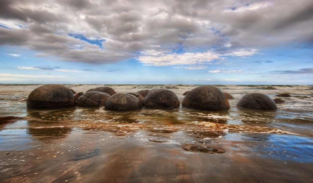 Круглые камни