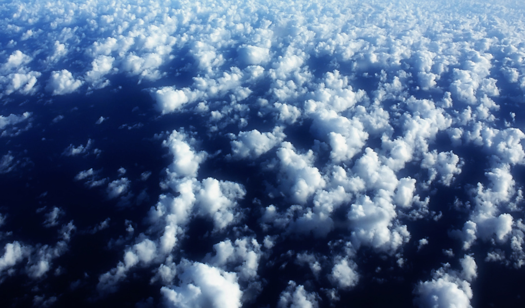 Полет над облаками