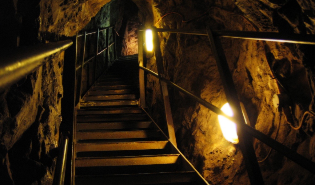 Выход из пещеры