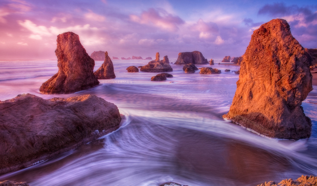 Прибрежные камни