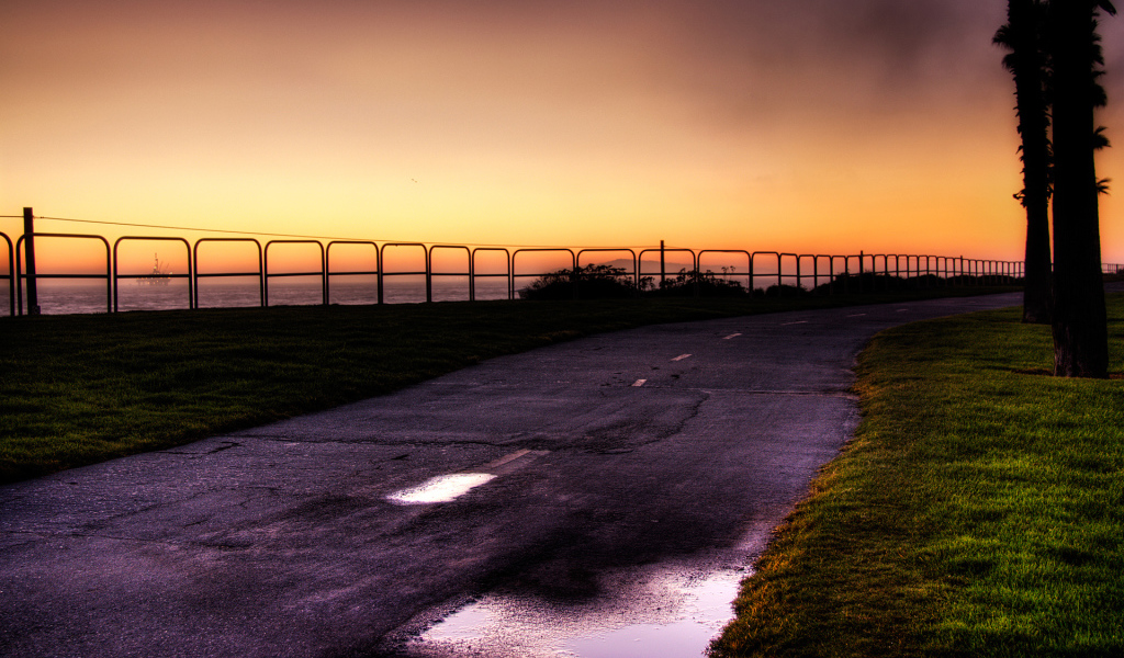 Дорога на закате