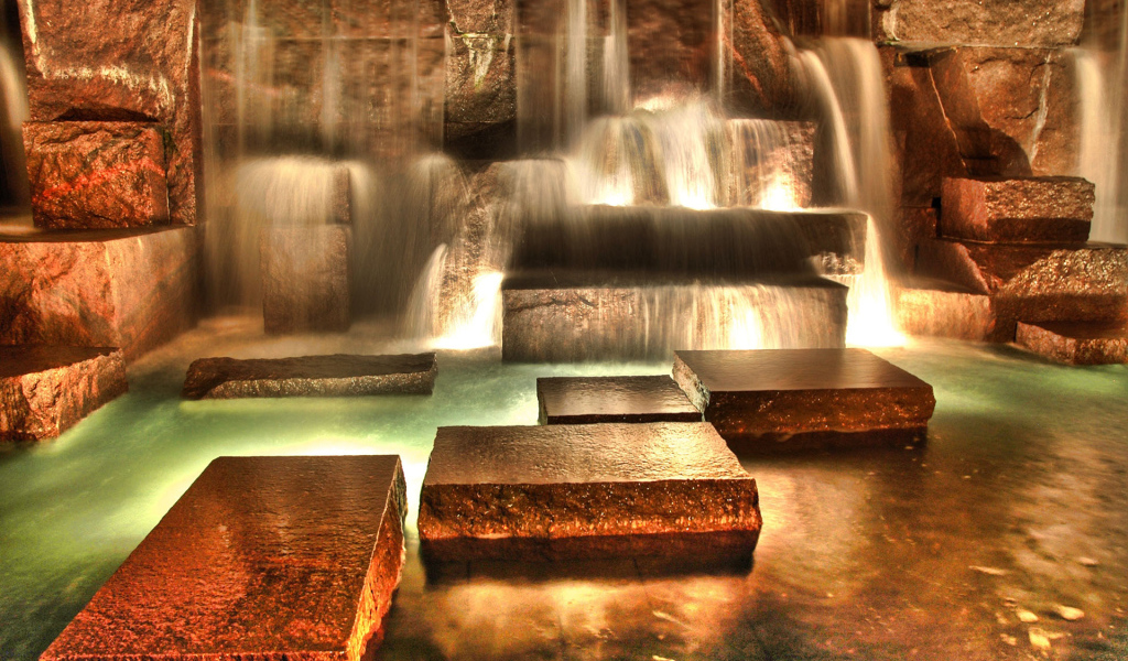 Искусственный водопад