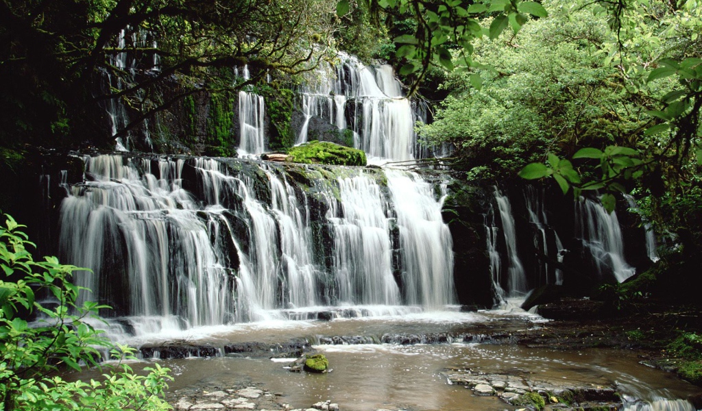 Водопады Parakaunui Новая Зеландия