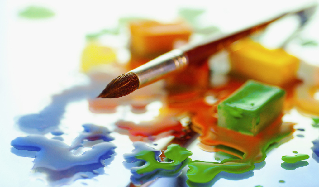 Кисть и краски