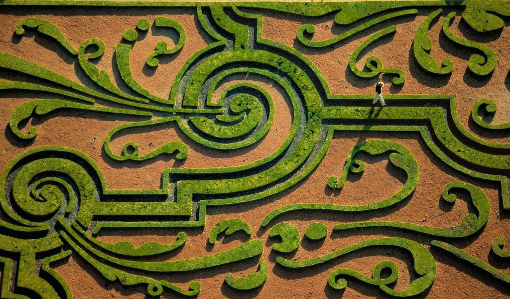 Сад недалеко от замка