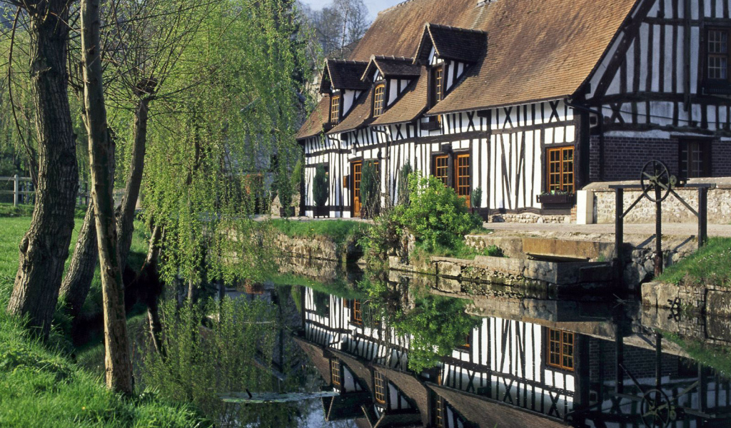 Дома в Нормандии Франция