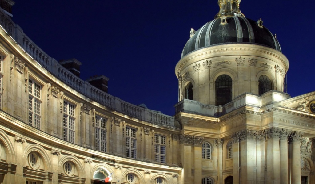 Институт Париж