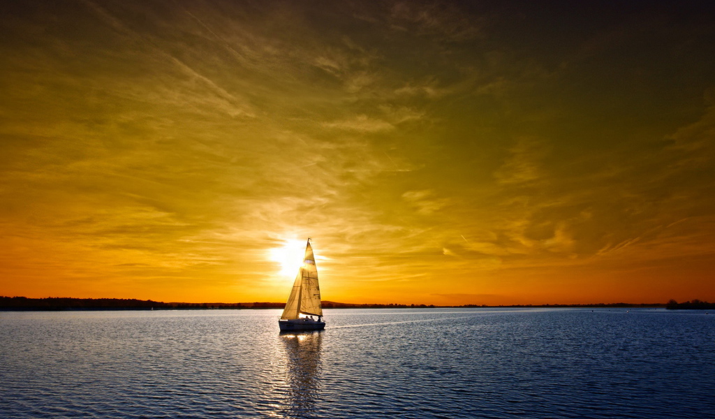 Парусная лодка