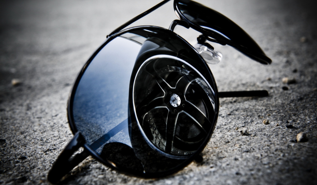 Солнцезащитные очки