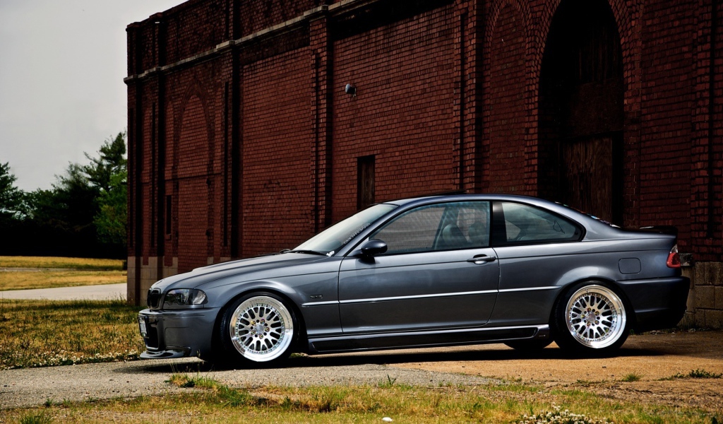 BMW 330i