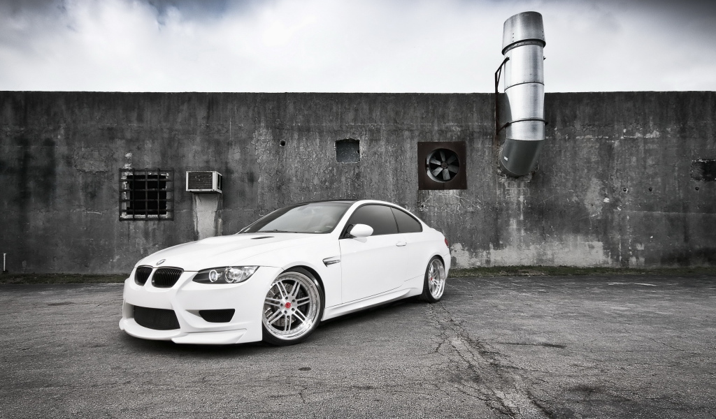 white BMW M3